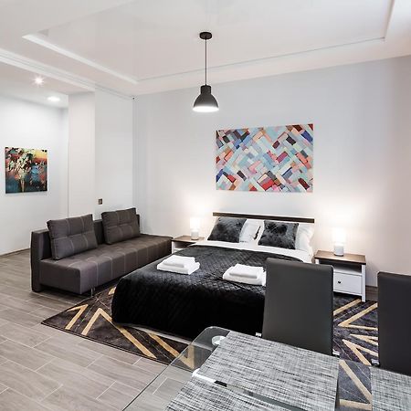 New Studio With Balcony Львов Экстерьер фото