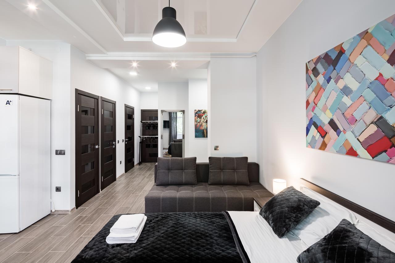 New Studio With Balcony Львов Экстерьер фото